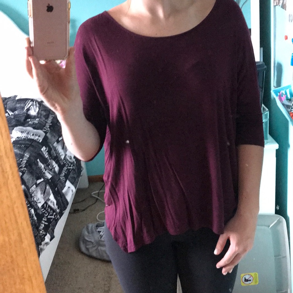 Maroon American Eagle shirt